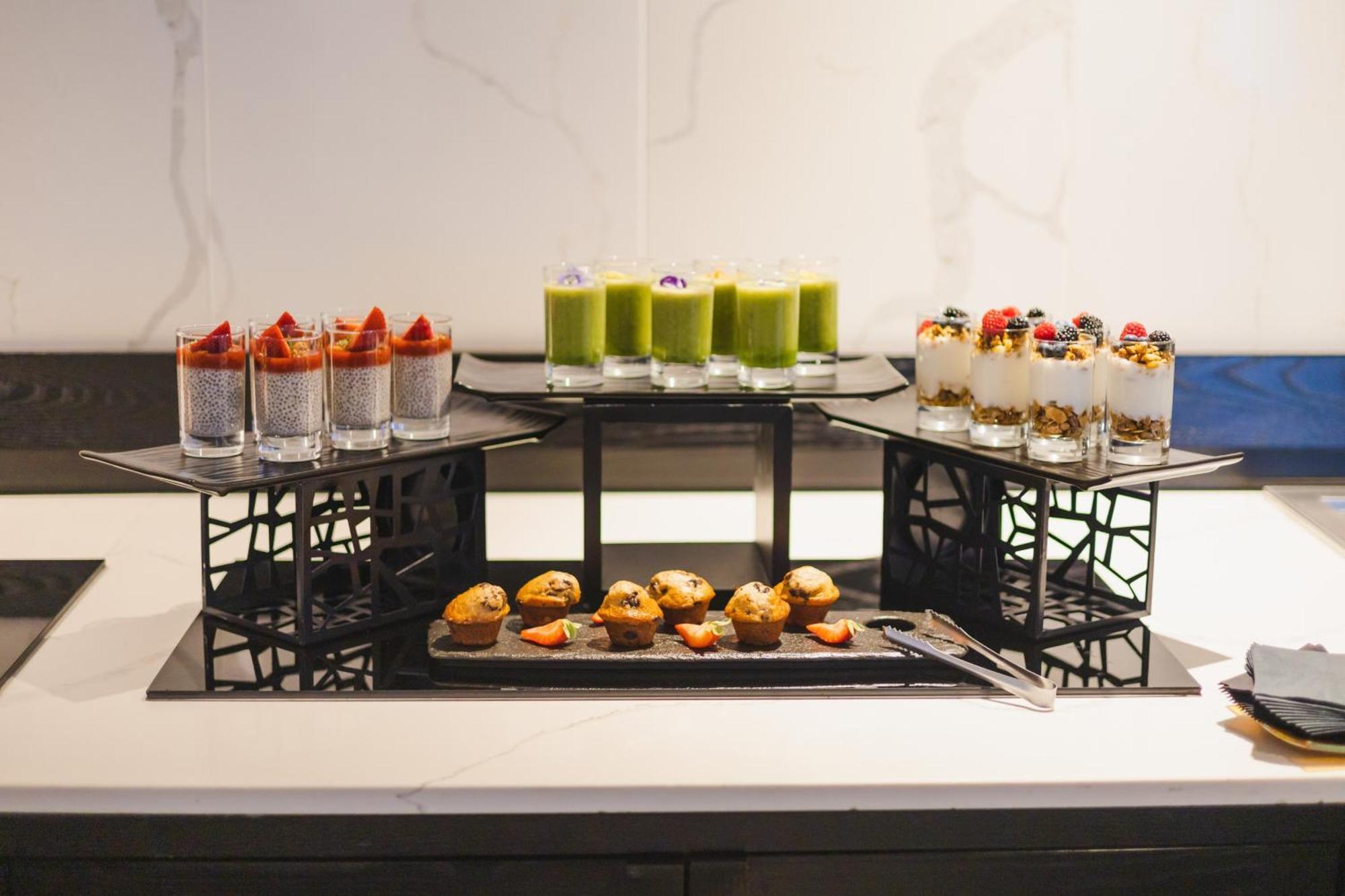 Intercontinental Montreal By Ihg Hotel Exterior photo