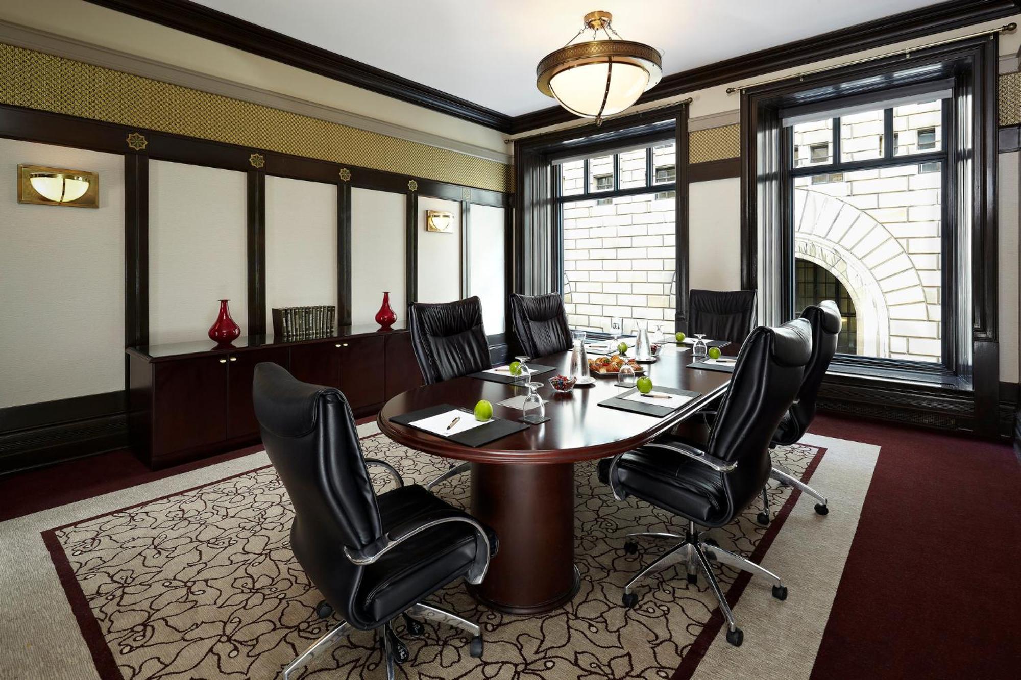 Intercontinental Montreal By Ihg Hotel Exterior photo